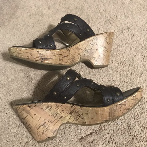 American Eagle Chocolate Brown Studded Cork Heels - Picture 1 of 12
